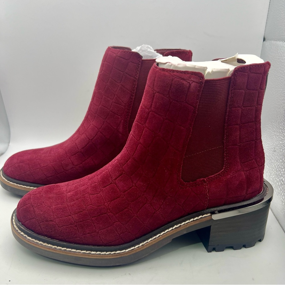 Vince Camuto Kelivena Sz 8 W WIDE EU 38.5 Women's Suede Chelsea Boot Fired Brick - Picture 2 of 9